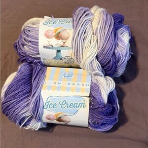 Lion Brand Ice Cream Yarn - Purple and White